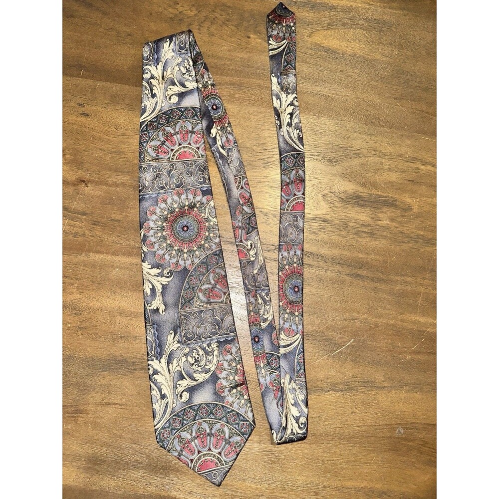 Bill Blass All Silk Tie Medallion Paisley Gray Burgundy